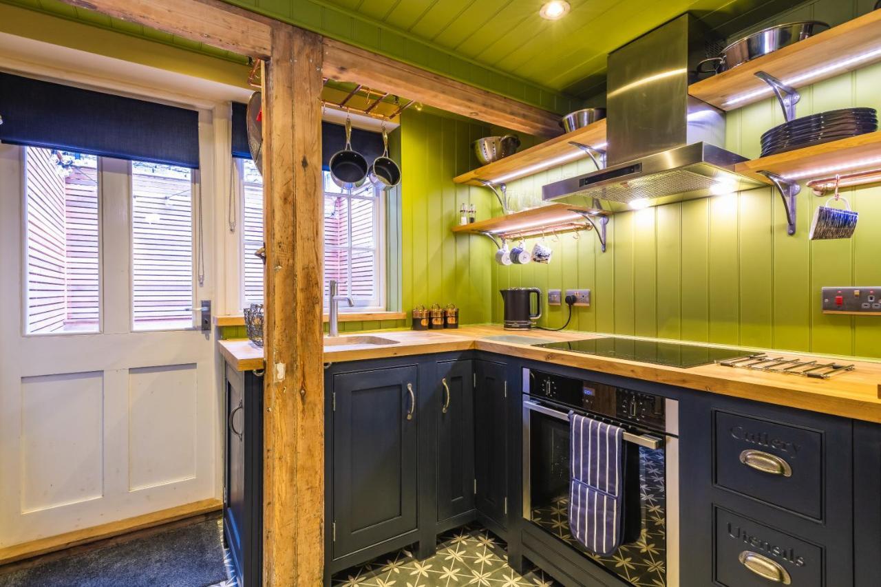 Number 6 Stamford - Boutique Grade II Listed Townhouseヴィラ エクステリア 写真
